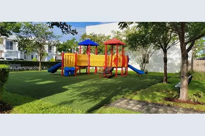 10219 NW 72nd Ter, Doral, FL 33178 - Photo 26
