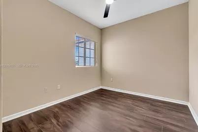 3530 NW 29th Ct, Lauderdale Lakes, FL 33311 - Photo 12