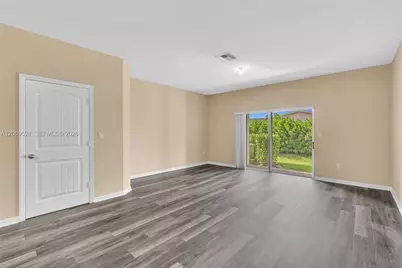 3530 NW 29th Ct, Lauderdale Lakes, FL 33311 - Photo 4
