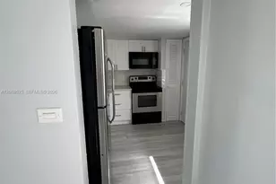 1398 NE 191st St, Miami, FL 33179 - Photo 4