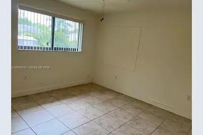 4605 SW 65th Ave, Davie, FL 33314 - Photo 6