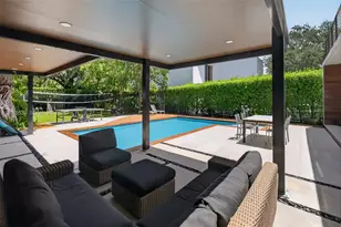 8670 Arboretum Ln, Miami, FL 33138 - Photo 32