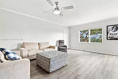 13455 SW 9th Ct #301J, Pembroke Pines, FL 33027 - Photo 6