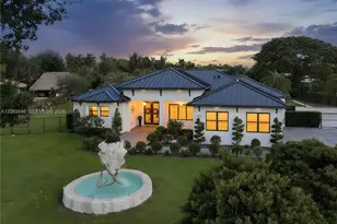 29371 SW 173rd Ct, Homestead, FL 33030 - Photo 2