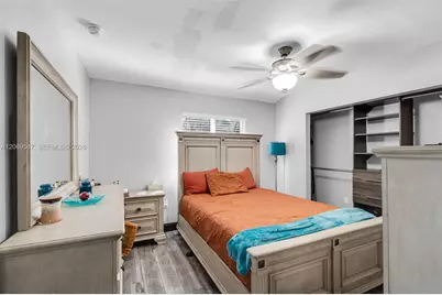 9402 NW 2nd Pl, Miami Shores, FL 33150 - Photo 18