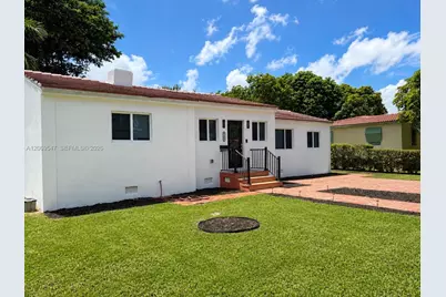 9402 NW 2nd Pl, Miami Shores, FL 33150 - Photo 2