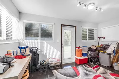 9402 NW 2nd Pl, Miami Shores, FL 33150 - Photo 16