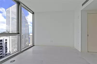 300 Biscayne Blvd Way #4404, Miami, FL 33131 - Photo 12