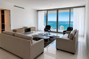300 Biscayne Blvd Way, Miami, FL 33131 - Photo 2
