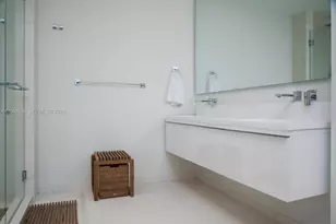 1425 Brickell Ave, Miami, FL 33131 - Photo 16