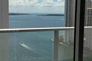 300 S Biscayne Blvd, Miami, FL 33131 - Photo 10