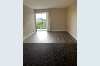 4550 NW 9th St #701E, Miami, FL 33126 - Photo 2