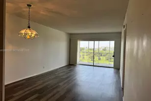 2950 N Palm Aire Dr, Pompano Beach, FL 33069 - Photo 8