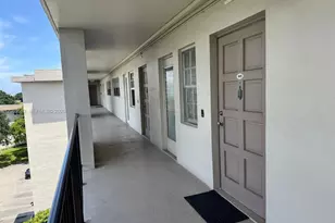 2950 N Palm Aire Dr, Pompano Beach, FL 33069 - Photo 16