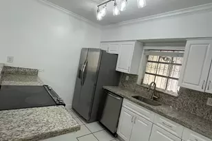 828 Lorca St, Coral Gables, FL 33134 - Photo 8