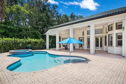 10961 SW 31st, Davie, FL 33328 - Photo 34