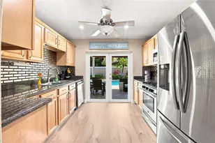 2250 NW 81st Ave, Sunrise, FL 33322 - Photo 26