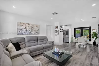 10660 SW 164th St, Miami, FL 33157 - Photo 6