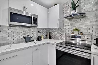 10660 SW 164th St, Miami, FL 33157 - Photo 12