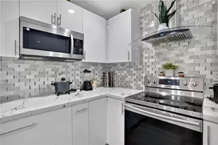10660 SW 164th St, Miami, FL 33157 - Photo 12