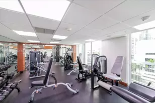 41 SE 5th St, Miami, FL 33131 - Photo 38