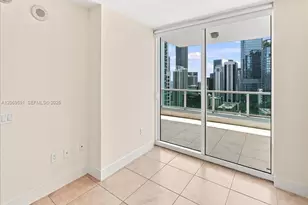 41 SE 5th St, Miami, FL 33131 - Photo 22