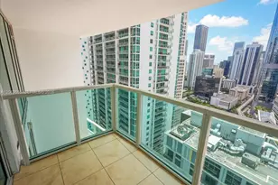 41 SE 5th St, Miami, FL 33131 - Photo 16