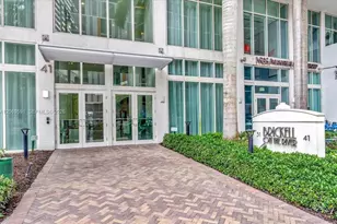 41 SE 5th St, Miami, FL 33131 - Photo 42