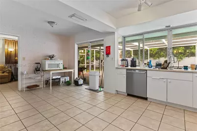 7531 Harbour Blvd, Miramar, FL 33023 - Photo 14