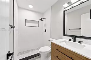 450 SW 1st St, Boca Raton, FL 33432 - Photo 18