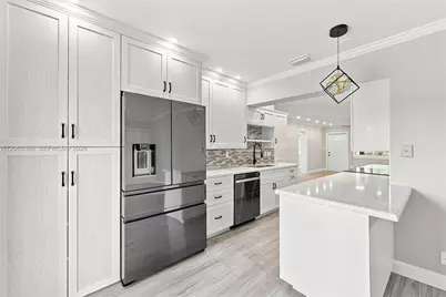 450 SW 1st St, Boca Raton, FL 33432 - Photo 10