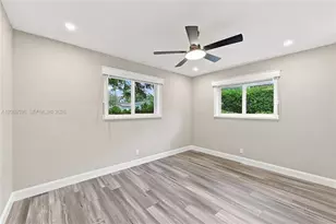450 SW 1st St, Boca Raton, FL 33432 - Photo 22