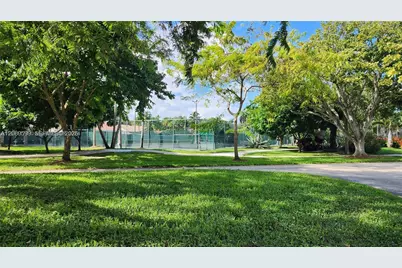 10977 Long Boat Dr #10977, Cooper City, FL 33026 - Photo 46