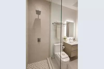 229 SW 9th St #604, Miami, FL 33130 - Photo 26