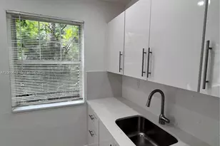 15 Sidonia Ave, Coral Gables, FL 33134 - Photo 10