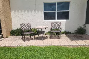 136 Lake Dora Dr, West Palm Beach, FL 33411 - Photo 30