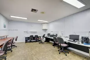 136 Lake Dora Dr, West Palm Beach, FL 33411 - Photo 40