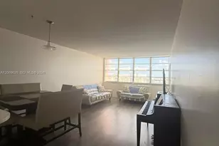 1351 NE Miami Gardens Dr, Miami, FL 33179 - Photo 4