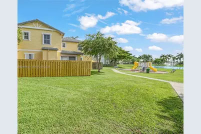 2928 SE 2nd St #3, Homestead, FL 33033 - Photo 4