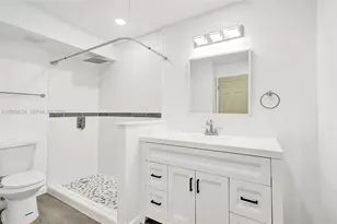 2025 NE 164th St, North Miami Beach, FL 33162 - Photo 30