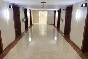 1717 N Bayshore Dr, Miami, FL 33132 - Photo 38