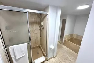 1717 N Bayshore Dr, Miami, FL 33132 - Photo 18