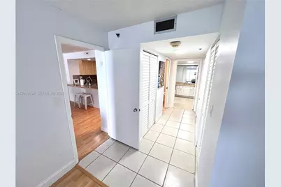 1717 N Bayshore Dr #A-1450, Miami, FL 33132 - Photo 24