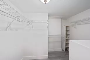 185 Lakeview Dr, Weston, FL 33326 - Photo 20