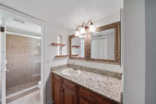 185 Lakeview Dr, Weston, FL 33326 - Photo 28