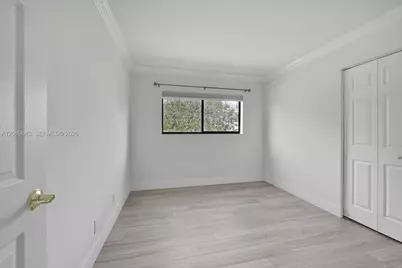 185 Lakeview Dr #201, Weston, FL 33326 - Photo 18