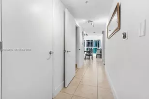 41 SE 5th St, Miami, FL 33131 - Photo 16