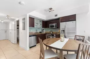 41 SE 5th St, Miami, FL 33131 - Photo 10