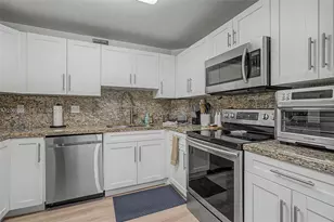 10852 N Kendall Dr, Miami, FL 33176 - Photo 6
