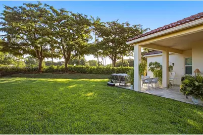 1514 Winterberry Ln, Weston, FL 33327 - Photo 8